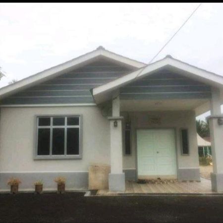 Nor Su Homestay Alor Gajah Kültér fotó